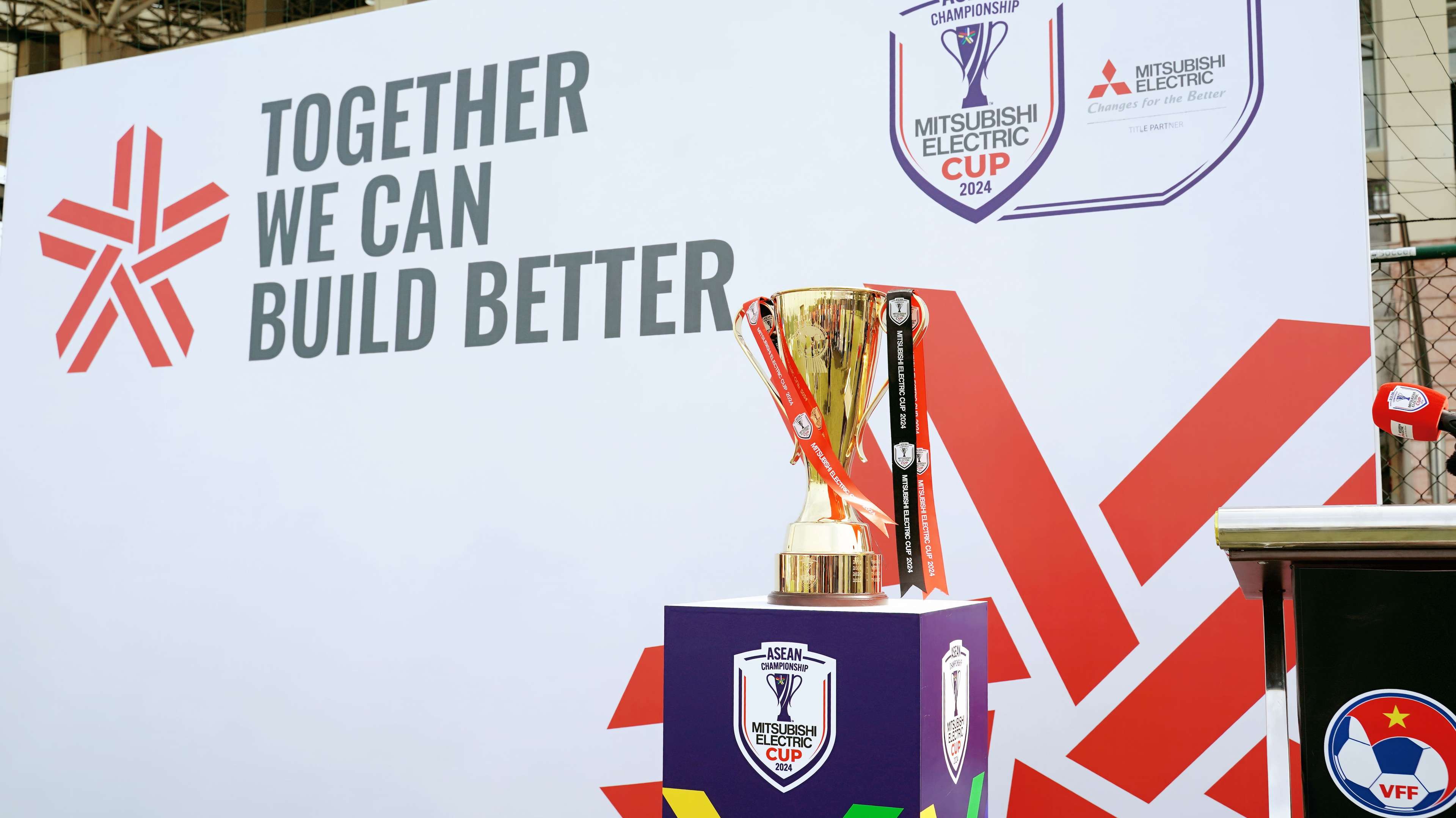 每位球员都 每位球员都